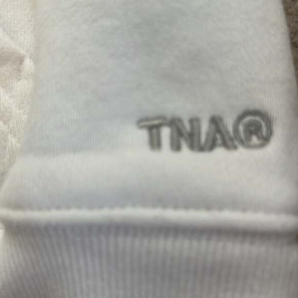 aritzia TNA hoodie XS - Picture 2 of 3